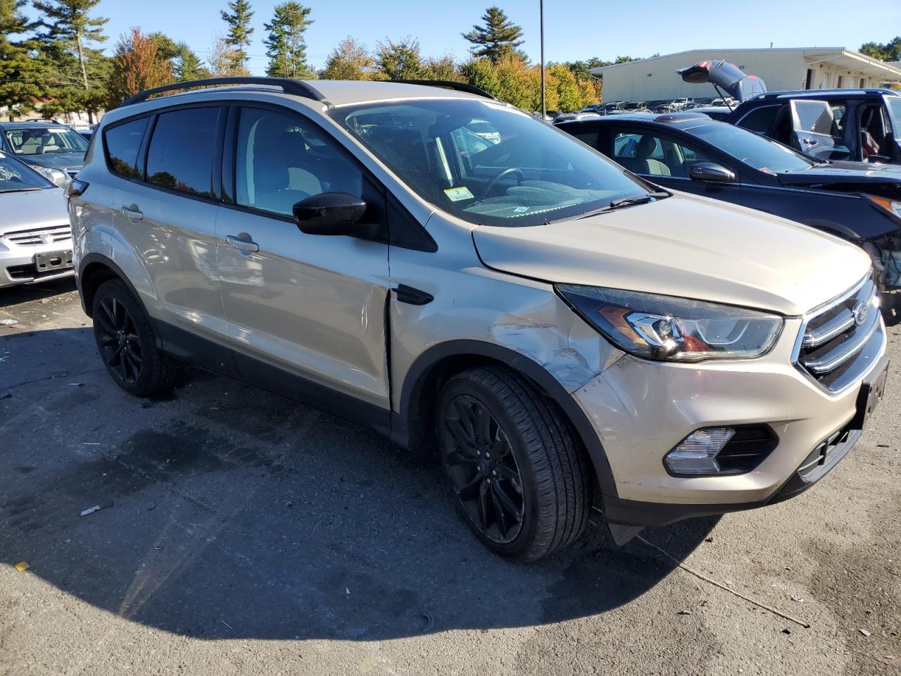 1FMCU9GD2JUA45820 2018 Ford Escape Se