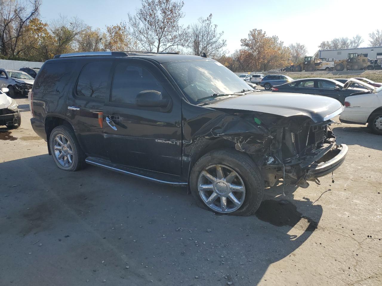 2008 GMC Yukon - Image 4