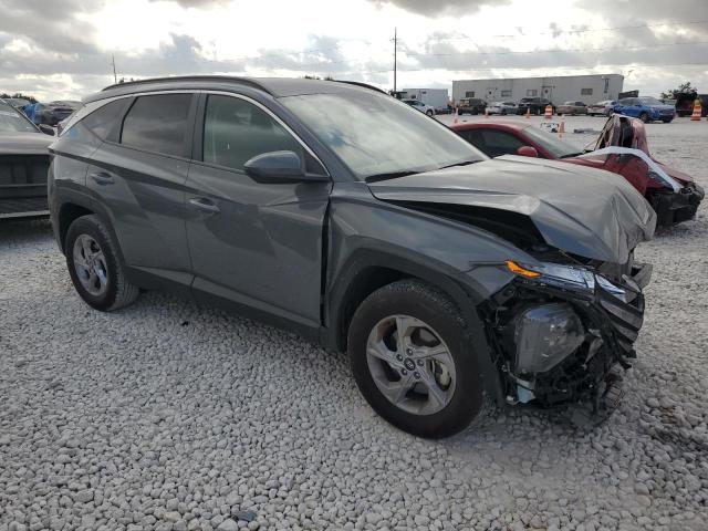 5NMJBCDE1RH300262 Hyundai Tucson SEL 4