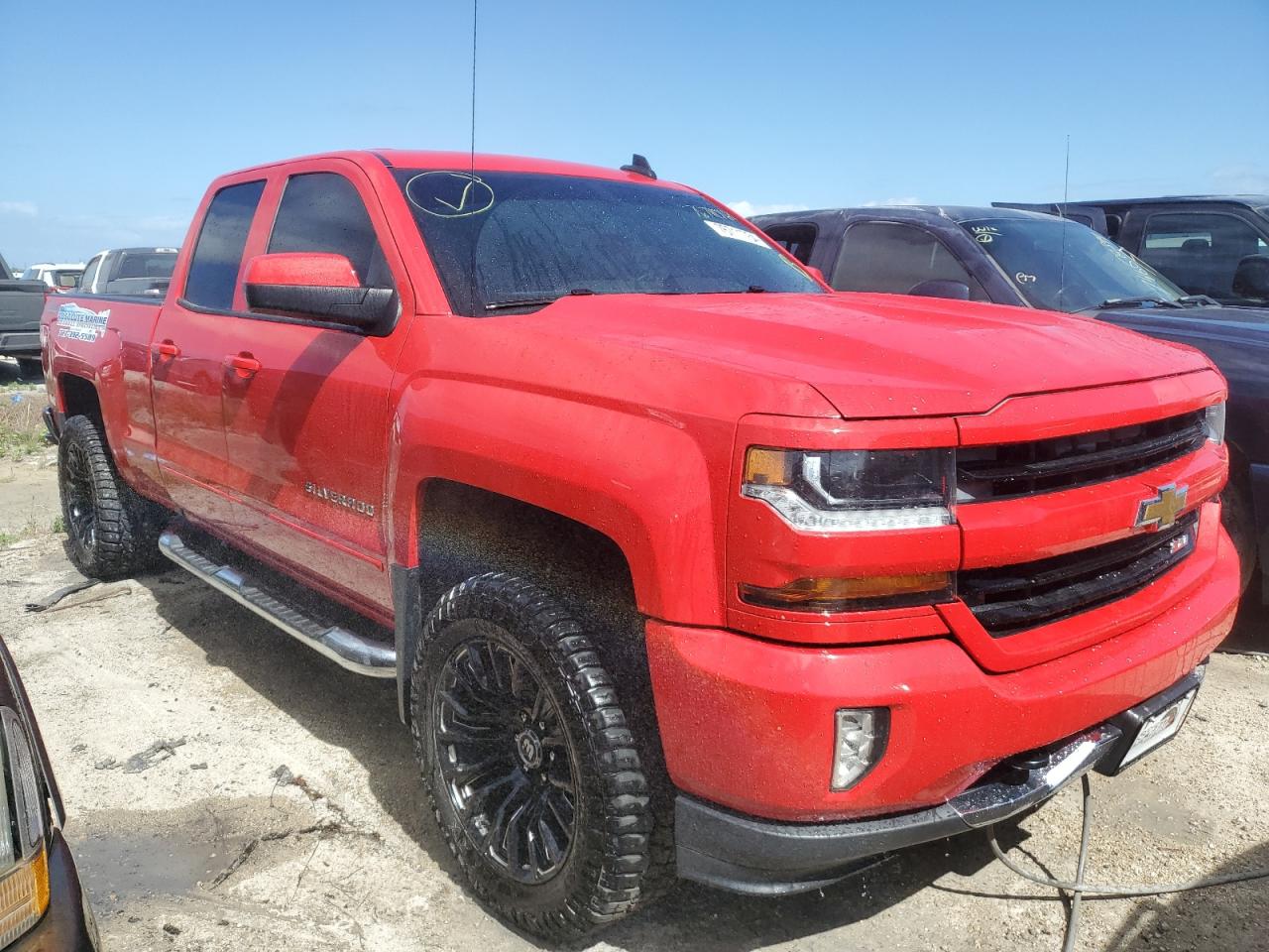 2016 Chevrolet Silverado - Image 4