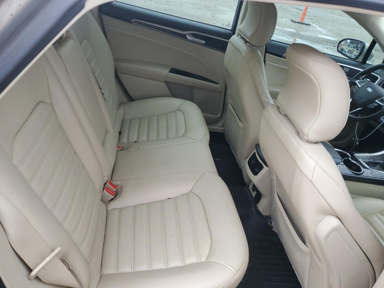 2015 Ford Fusion - Image 10