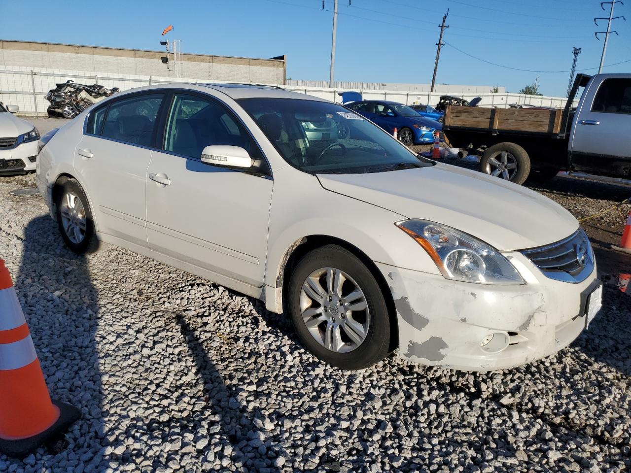 2010 Nissan Altima - Image 4