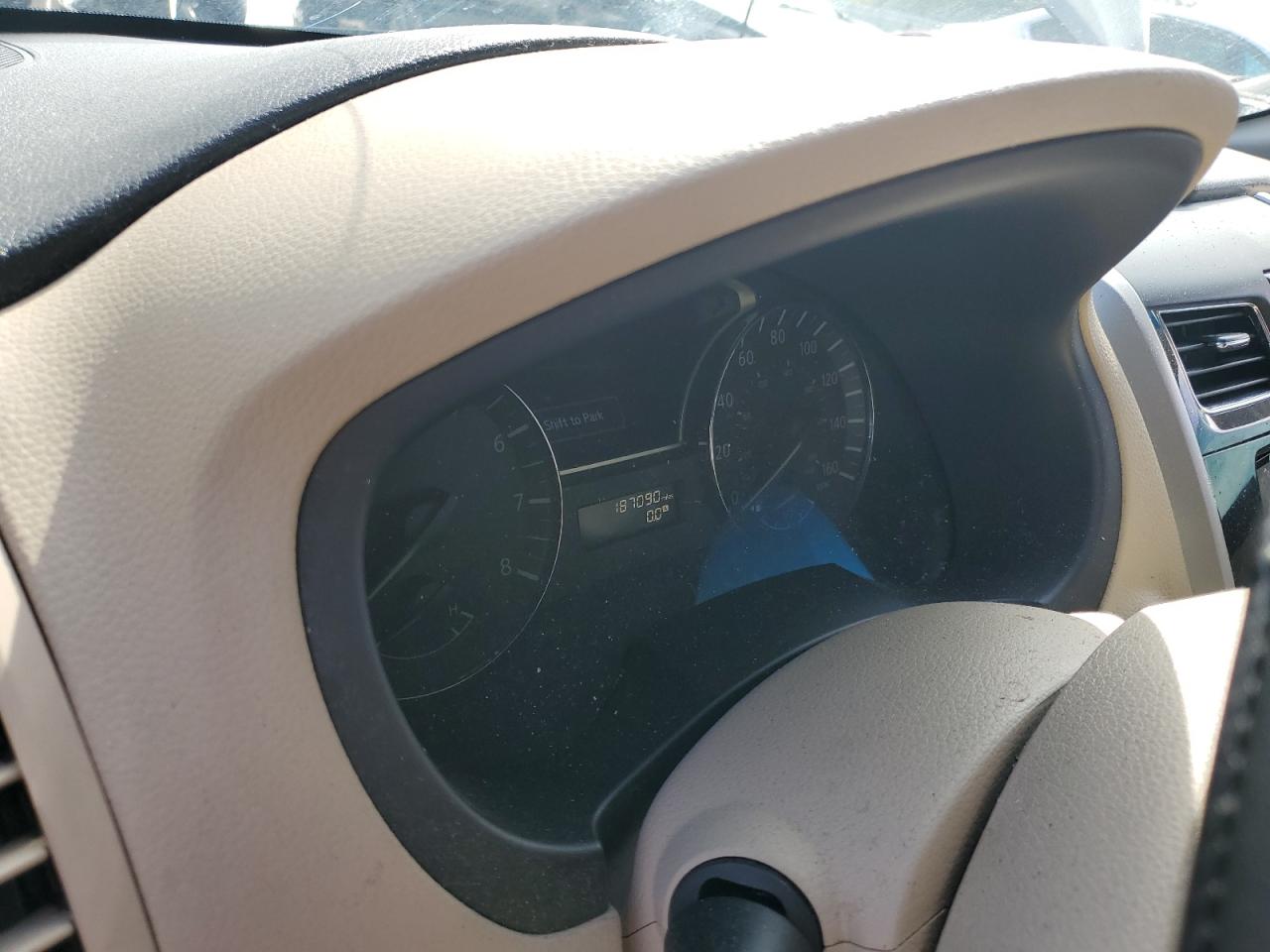 2014 Nissan Altima - Image 9