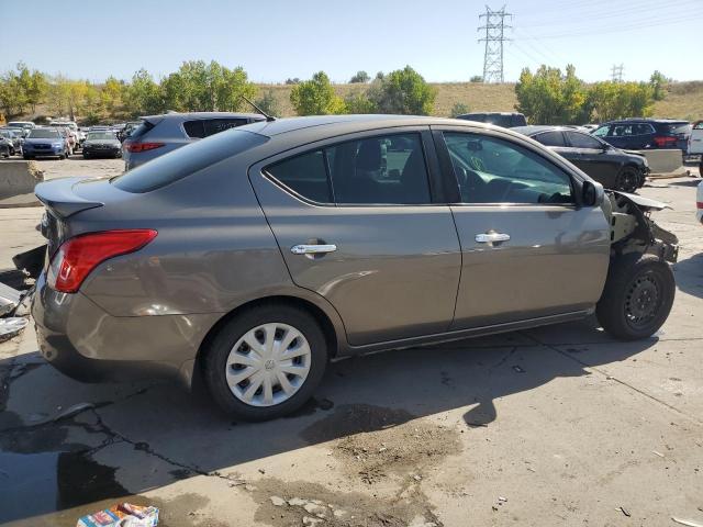  NISSAN VERSA 2013 Сірий