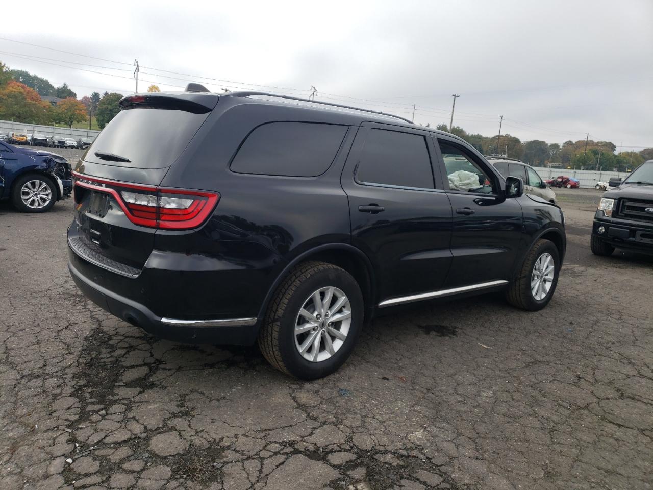 VIN 1C4RDJAG5KC535758 2019 DODGE DURANGO no.3