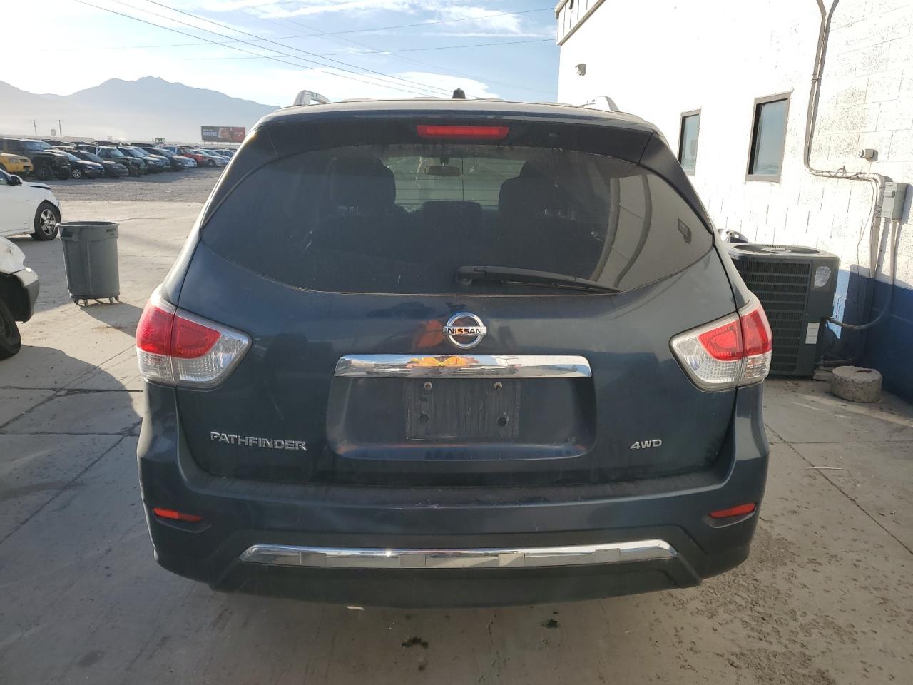 2015 Nissan Pathfinder S VIN: 5N1AR2MM3FC659583 Lot: 74116354