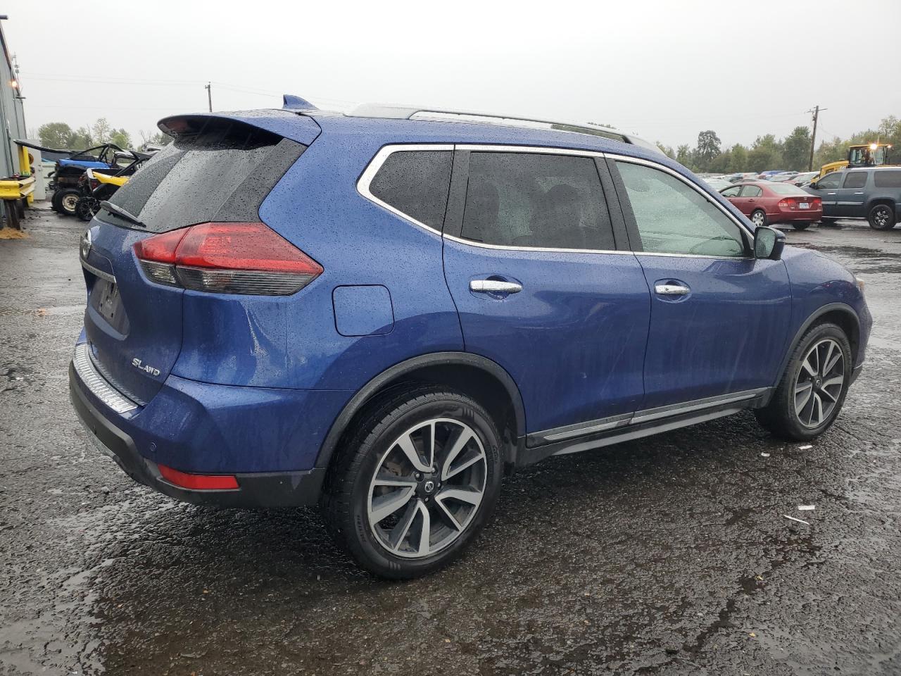 2019 Nissan Rogue - Image 3