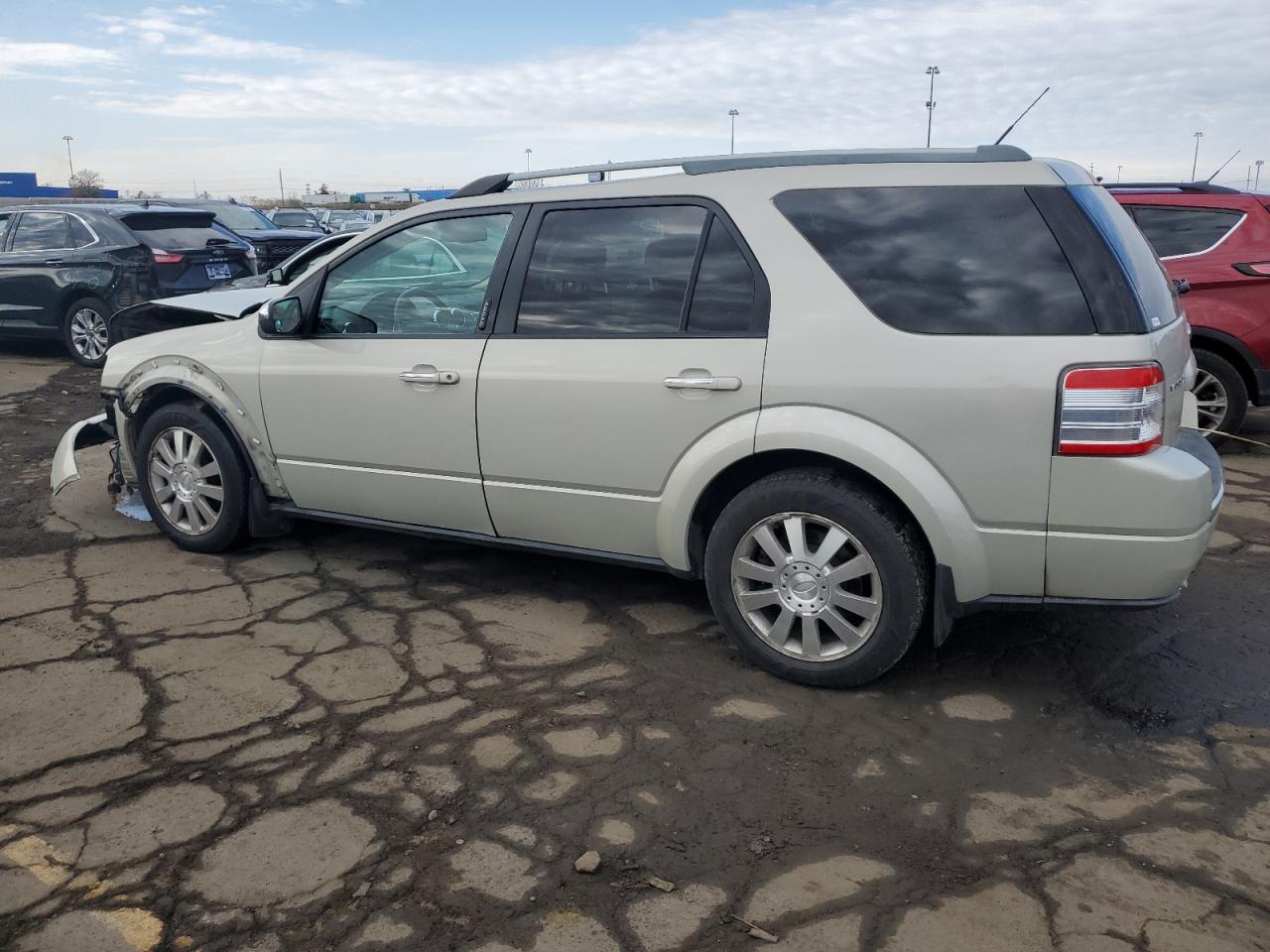 2008 Ford Taurus - Image 2