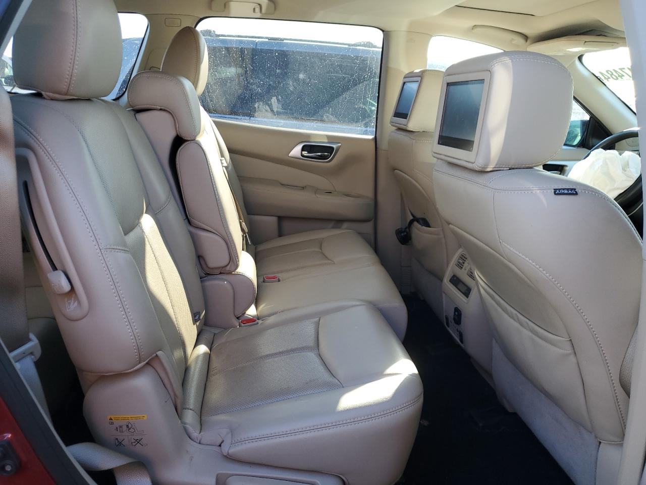 2017 Nissan Pathfinder - Image 11