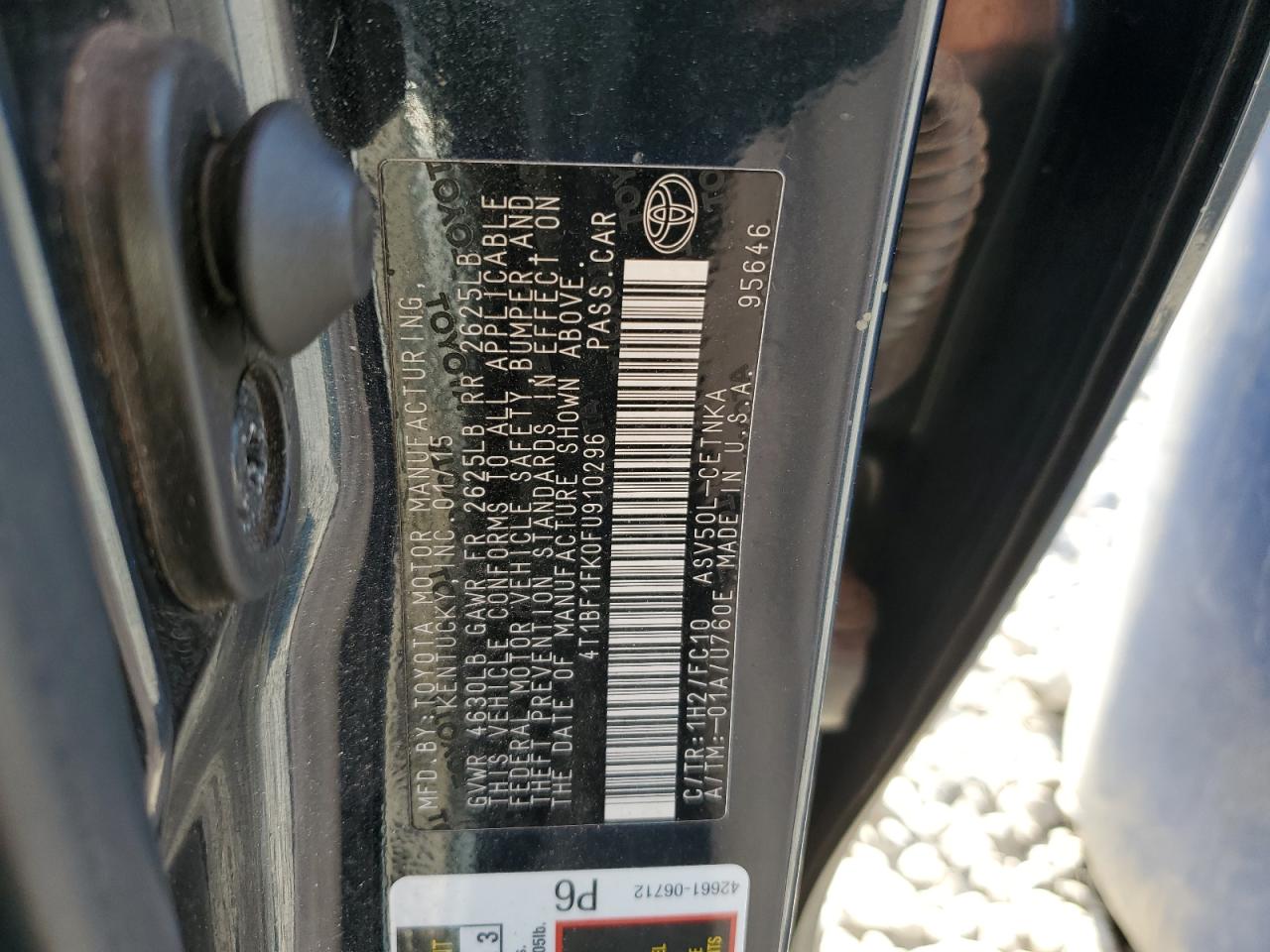 2015 Toyota Camry - Image 14
