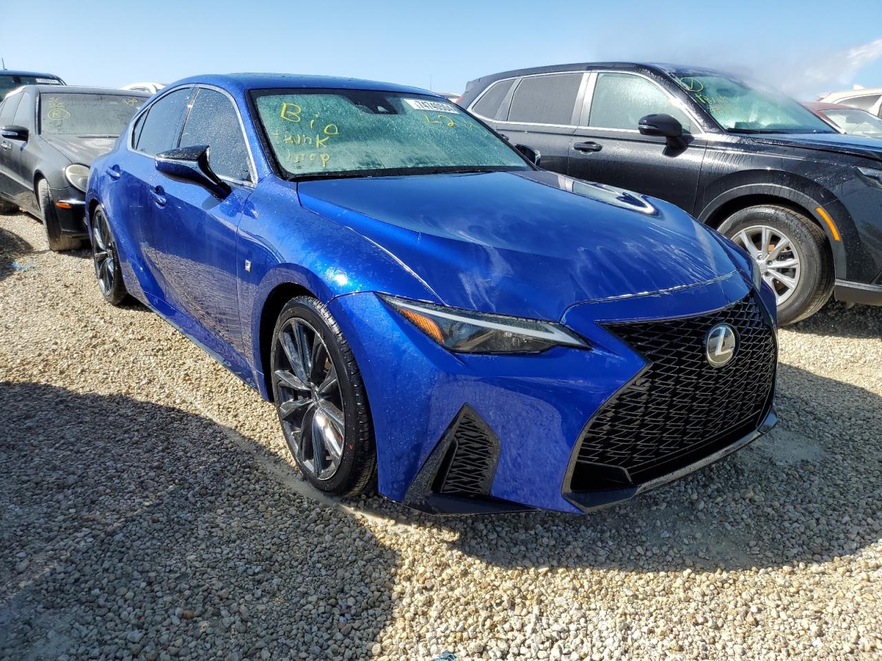 2021 Lexus IS - Image 4