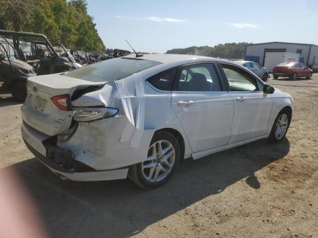 Sedans FORD FUSION 2016 White