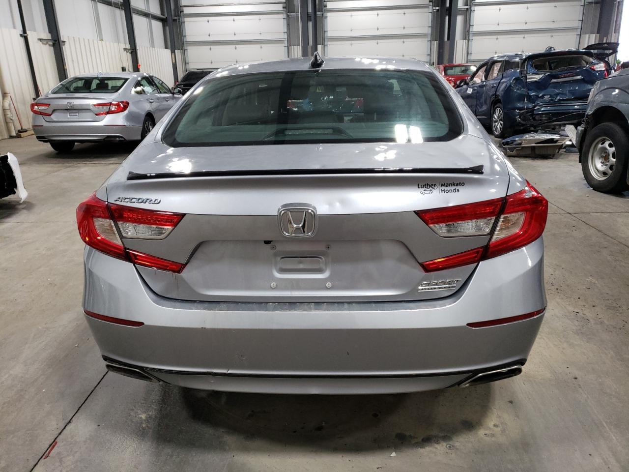 2022 Honda Accord - Image 6