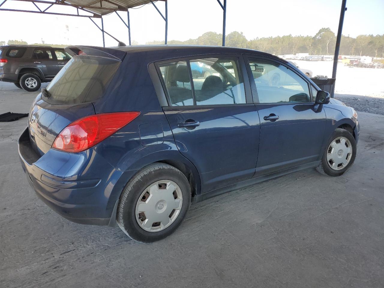 2009 Nissan Versa - Image 3