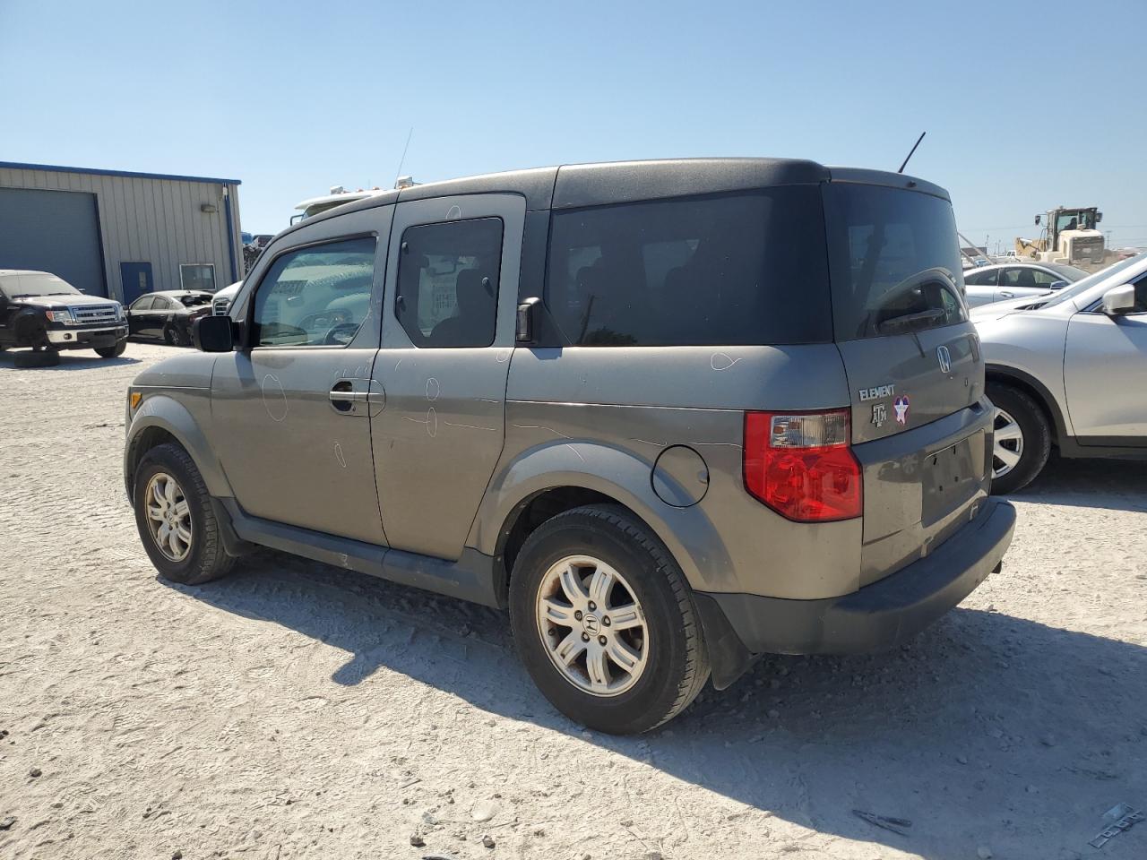 2007 Honda Element - Image 2