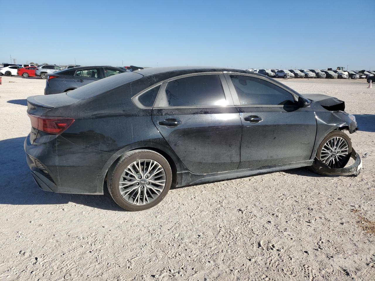 2024 Kia Forte - Image 3