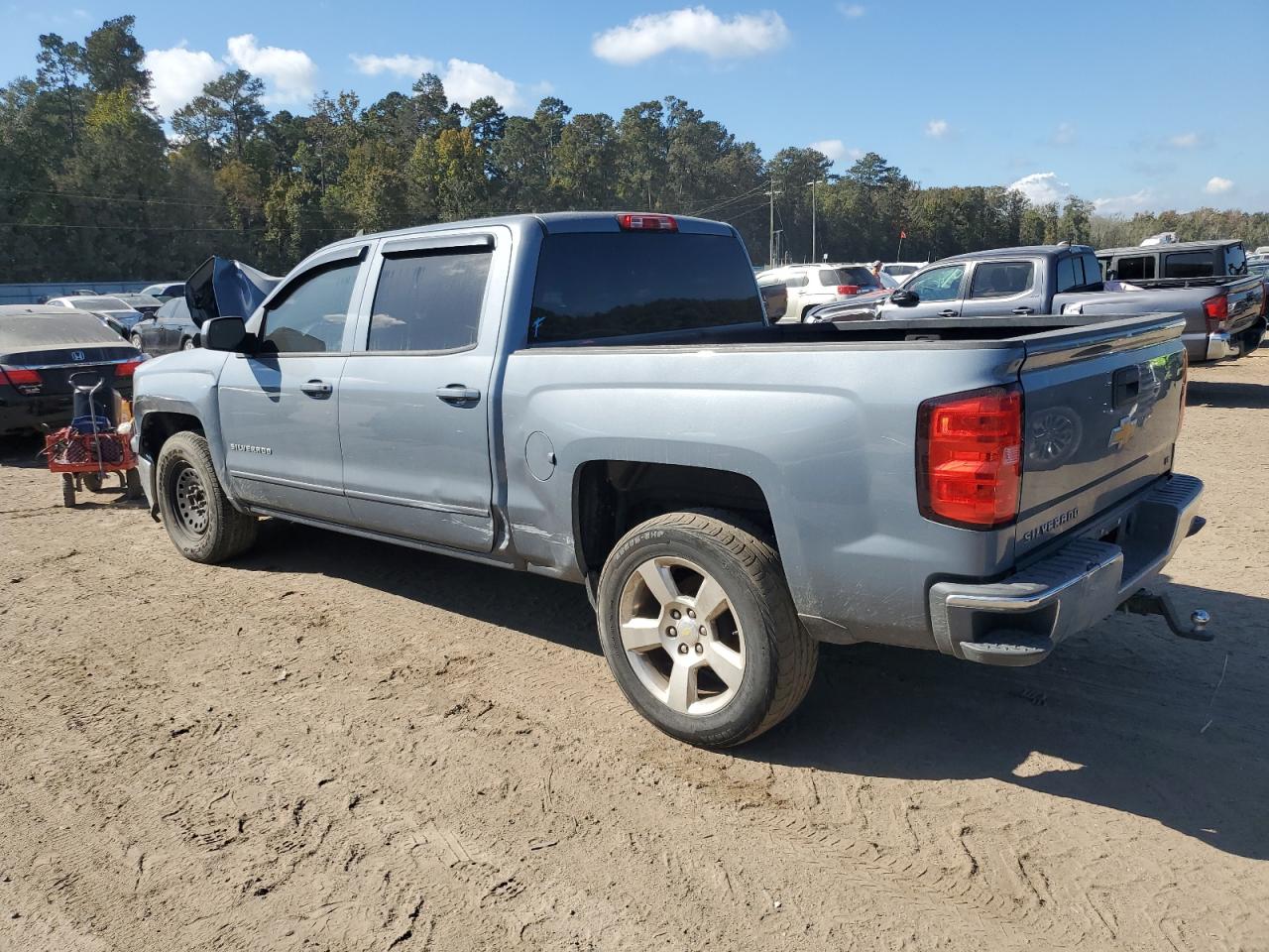 2015 Chevrolet Silverado - Image 2