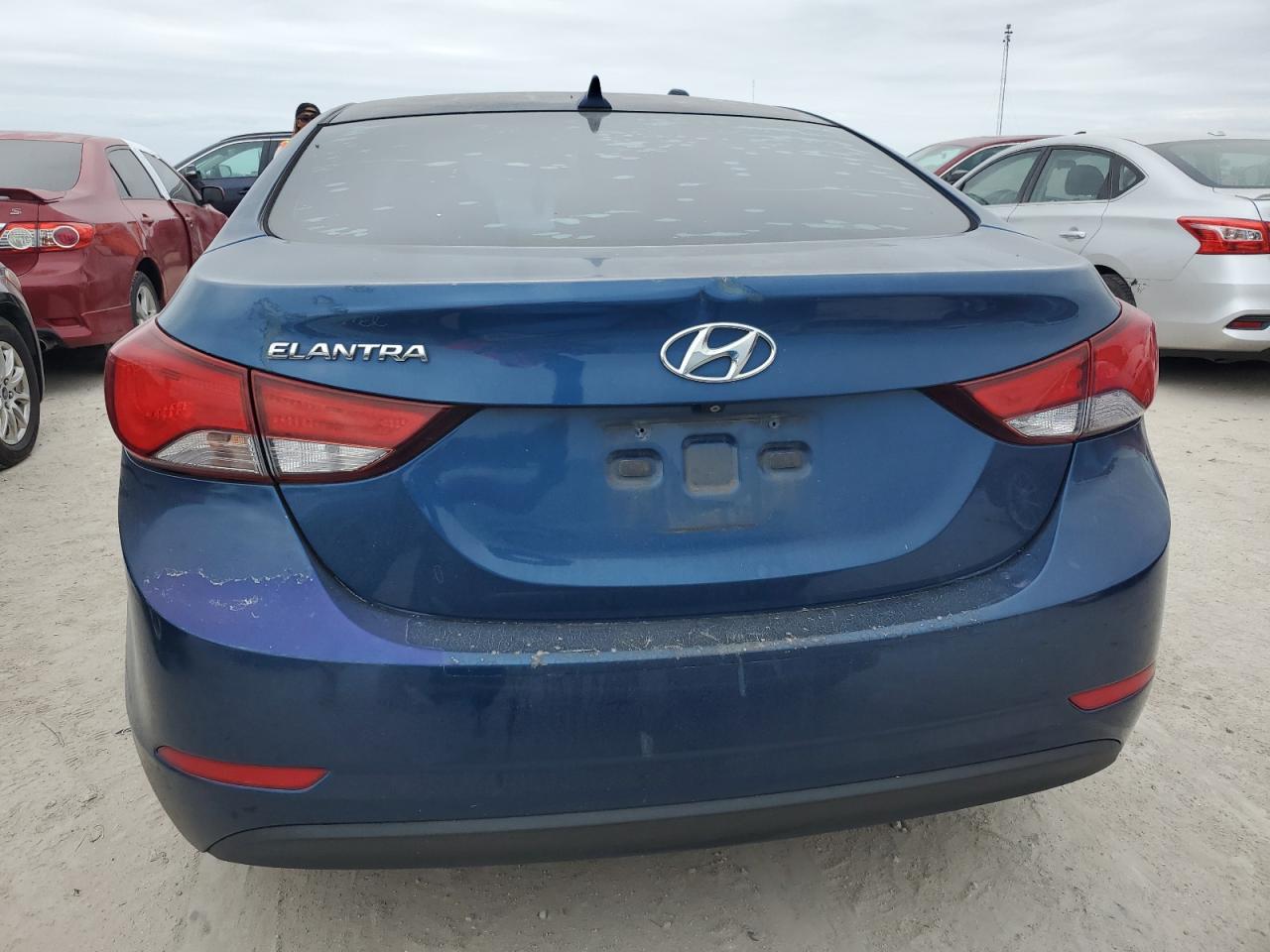 KMHDH4AE4FU377391 2015 Hyundai Elantra Se