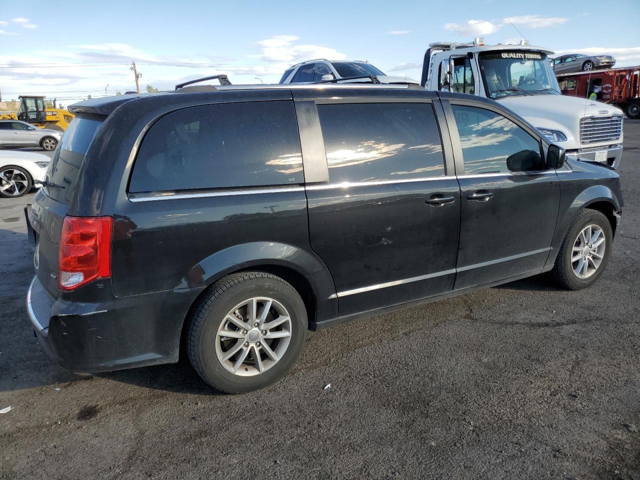 VIN 2C4RDGCG6KR782827 2019 DODGE CARAVAN no.3