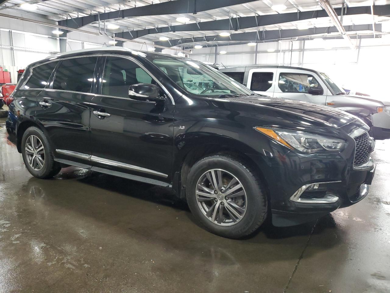 2019 Infiniti QX60 - Image 4