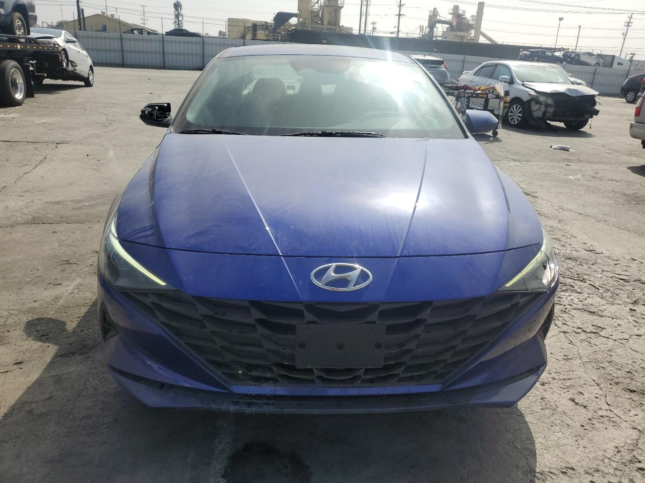2023 Hyundai Elantra - Image 5
