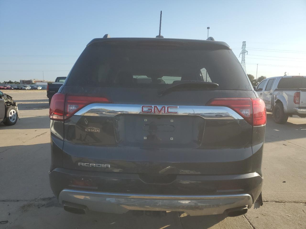 1GKKNPLS3HZ255818 2017 GMC Acadia Denali