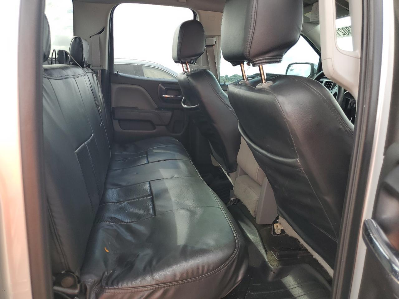 2015 Chevrolet Silverado - Image 10