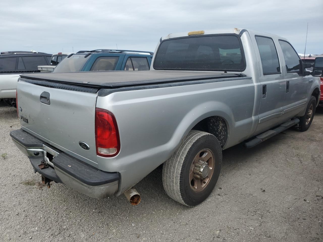 2003 Ford F350 - Image 3