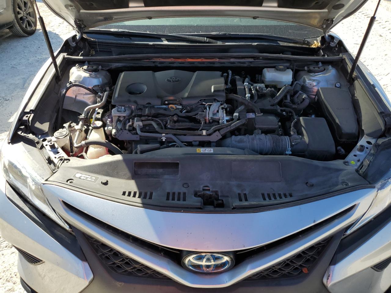 2019 Toyota Camry - Image 12