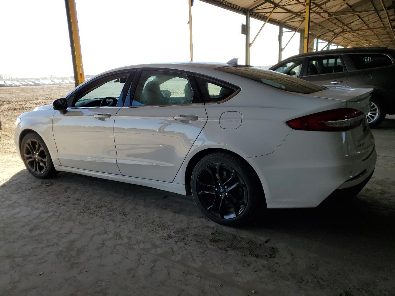 2019 Ford Fusion - Image 2