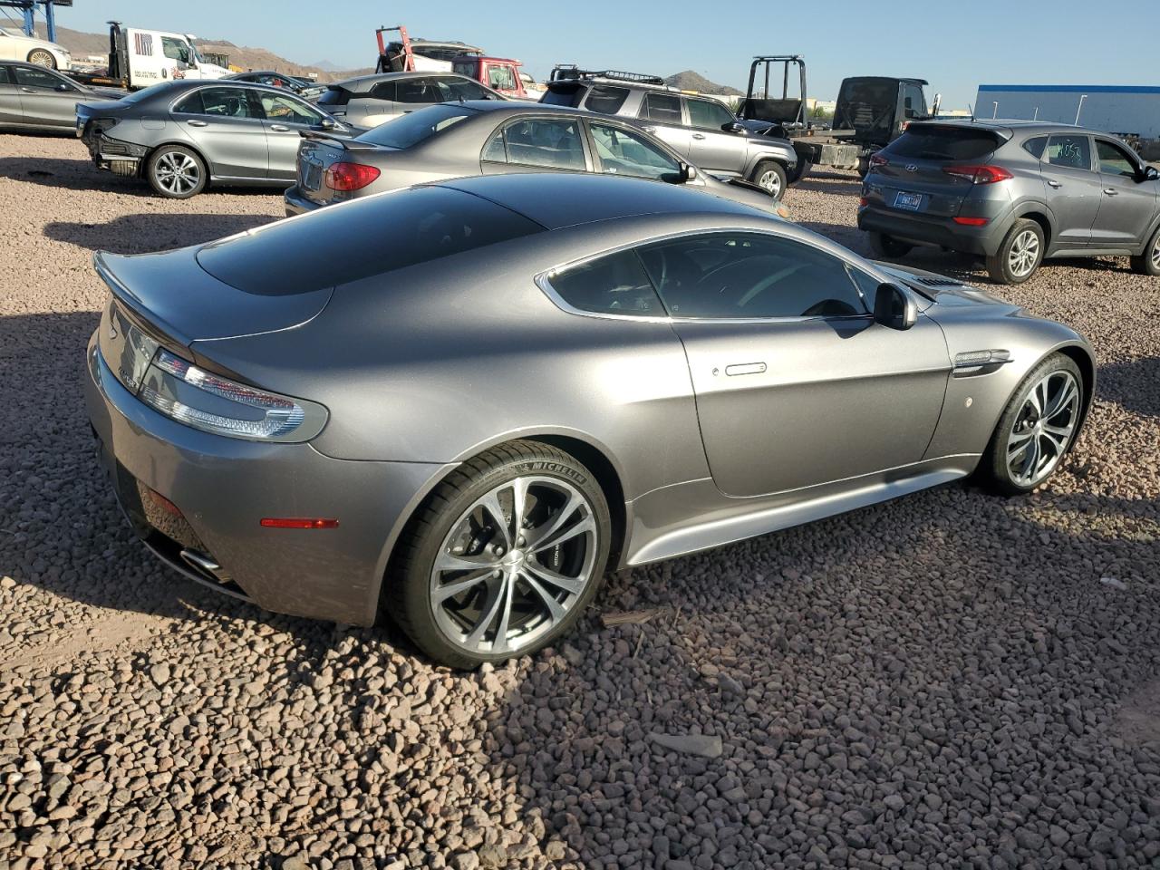2011 Aston Martin Vantage - Image 3