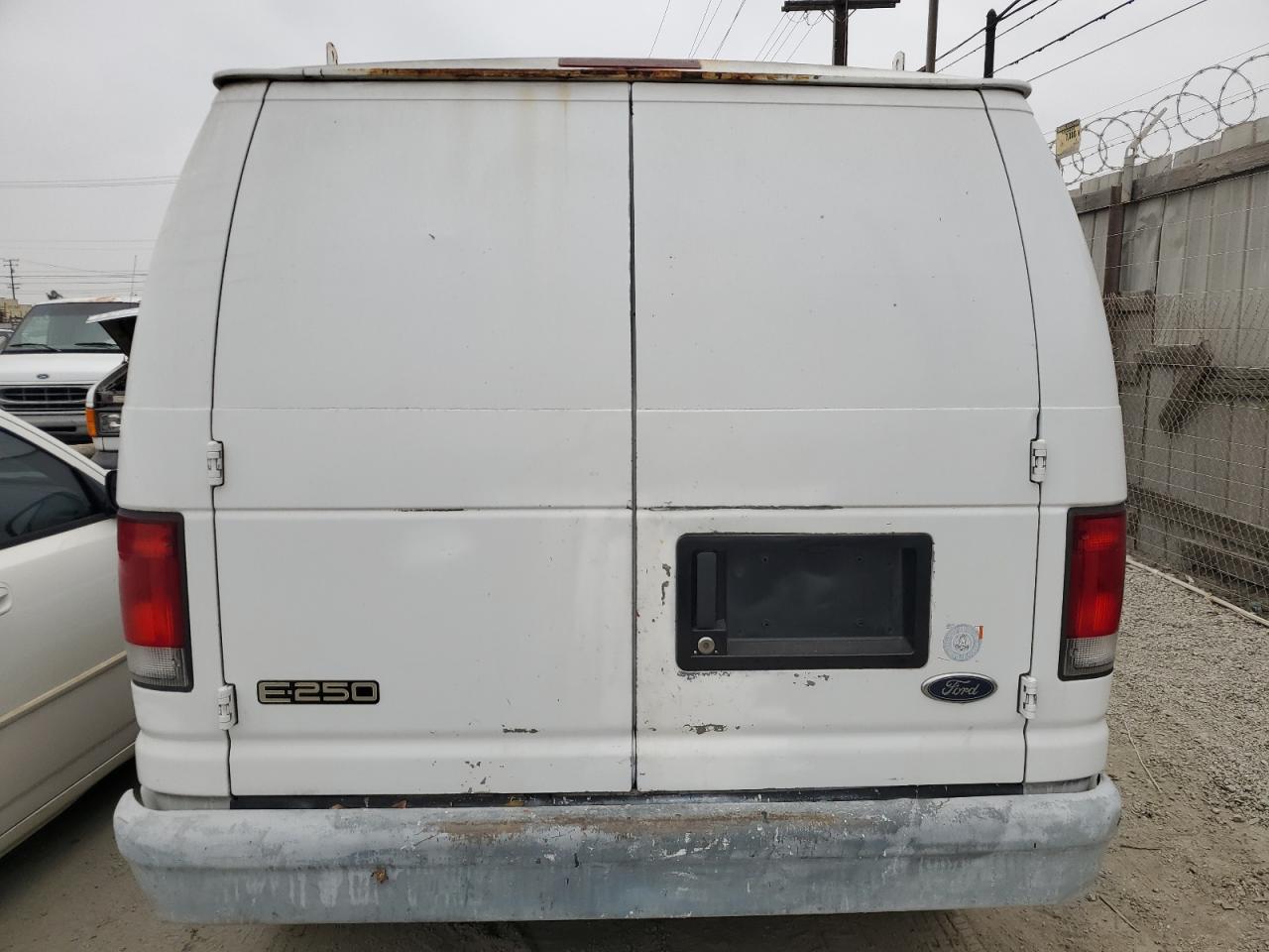 2000 Ford Econoline E250 Van VIN: 1FTNE2429YHA77283 Lot: 76518164