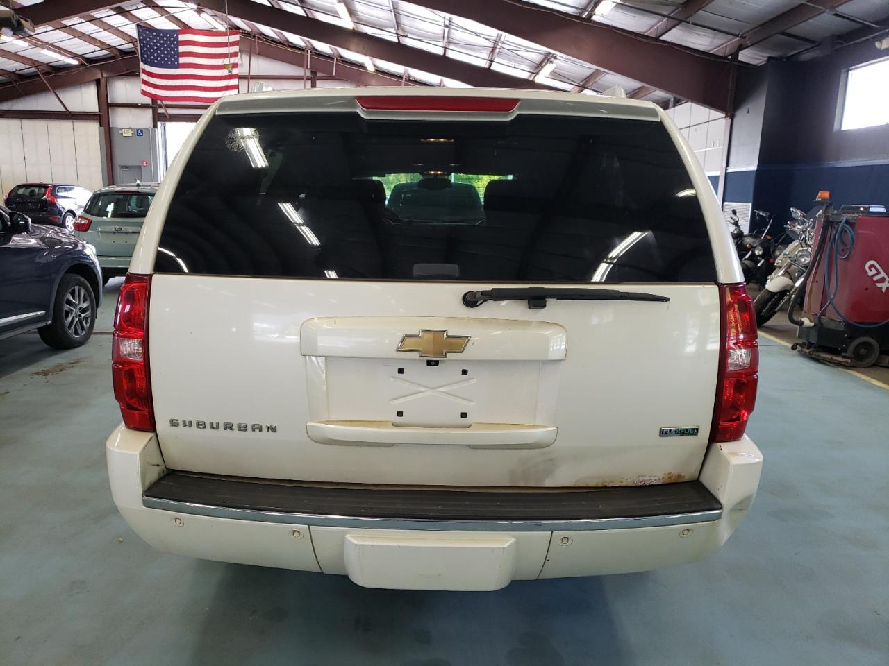 2010 Chevrolet Suburban K1500 Ltz VIN: 1GNUKKE3XAR253406 Lot: 74265134