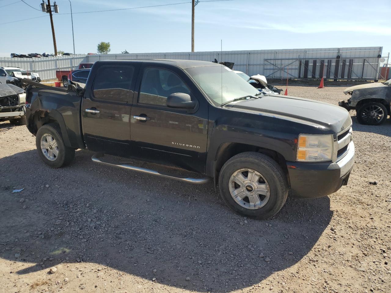 2009 Chevrolet Silverado - Image 4