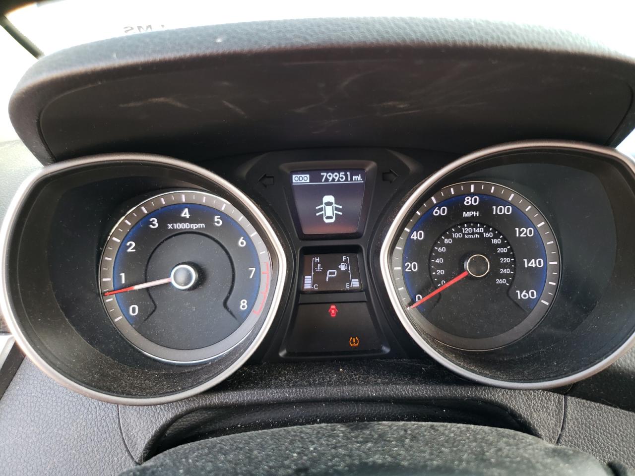 2016 Hyundai Elantra - Image 9
