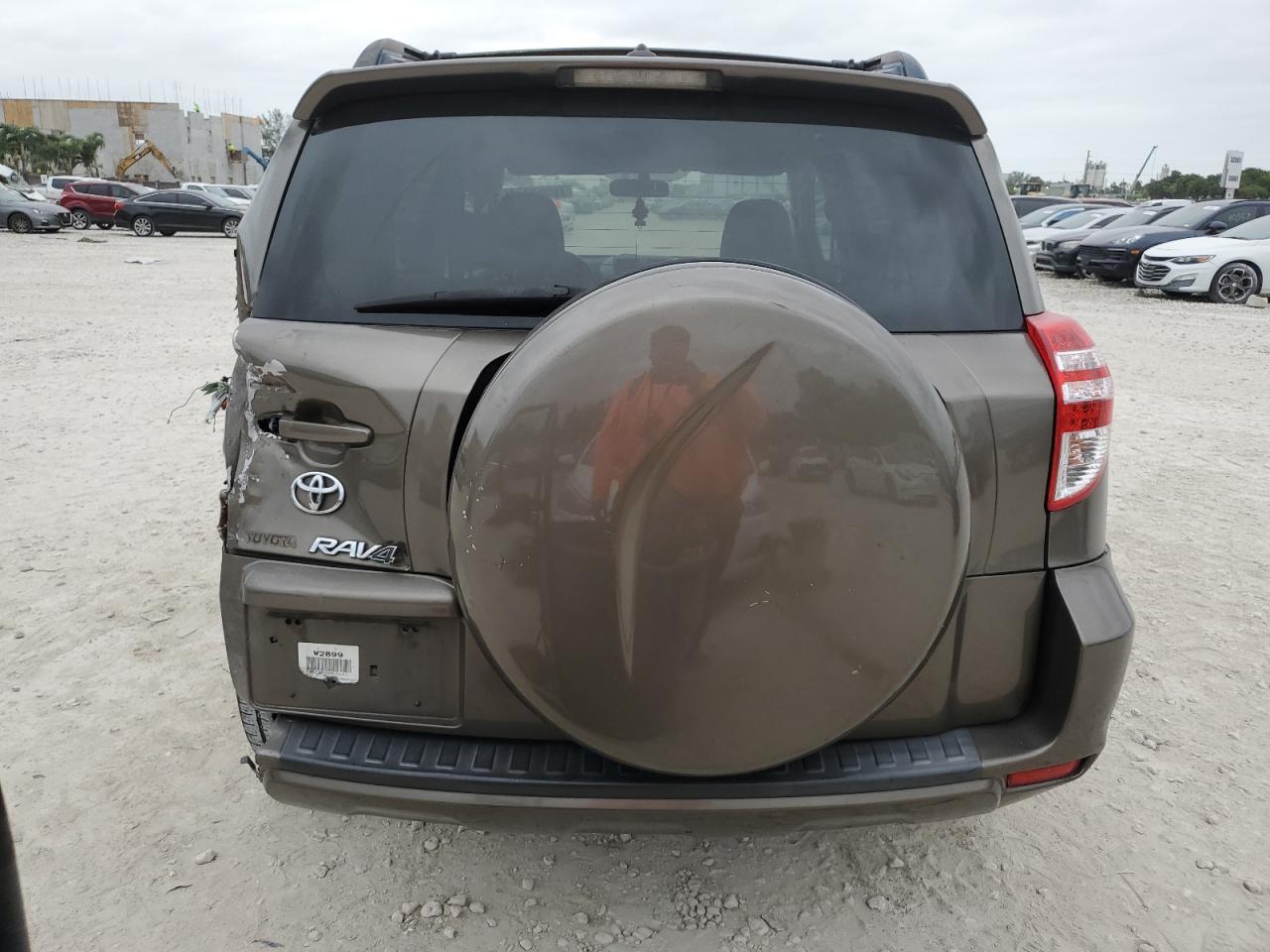 2010 Toyota RAV 4 - Image 6
