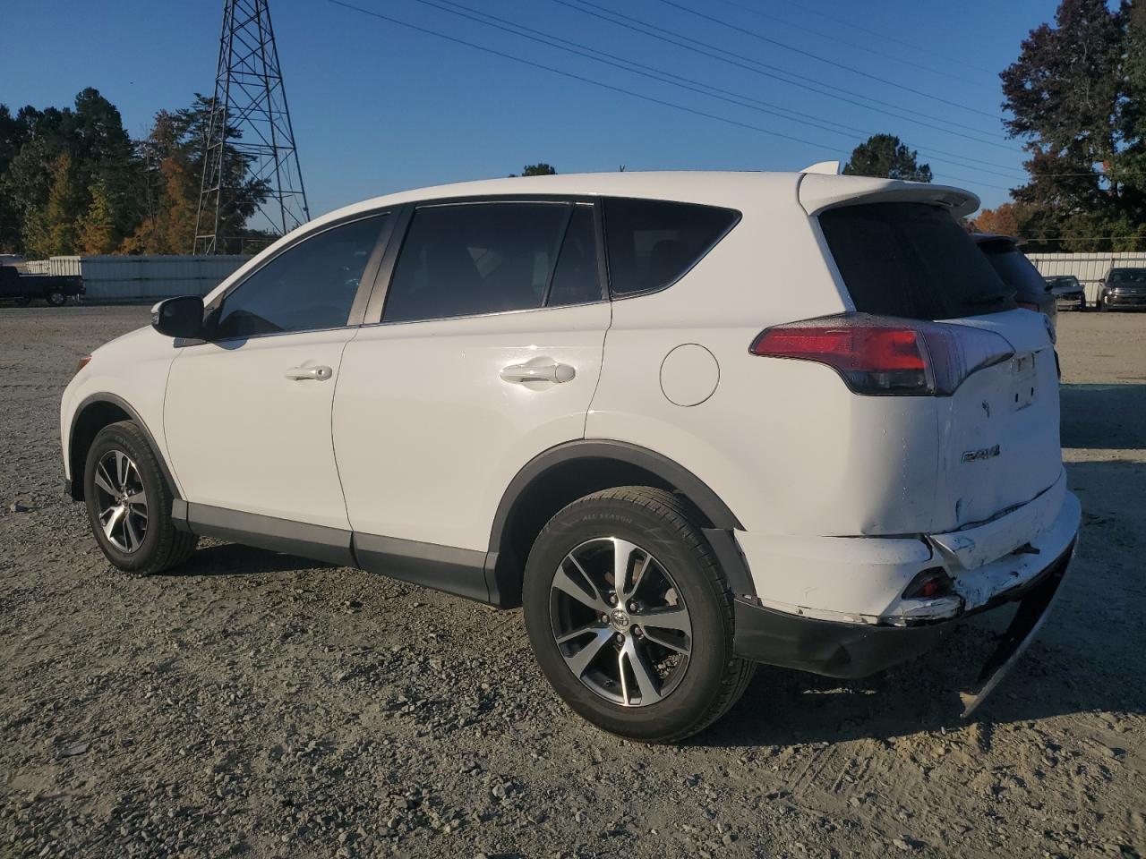 2018 Toyota RAV 4 - Image 2