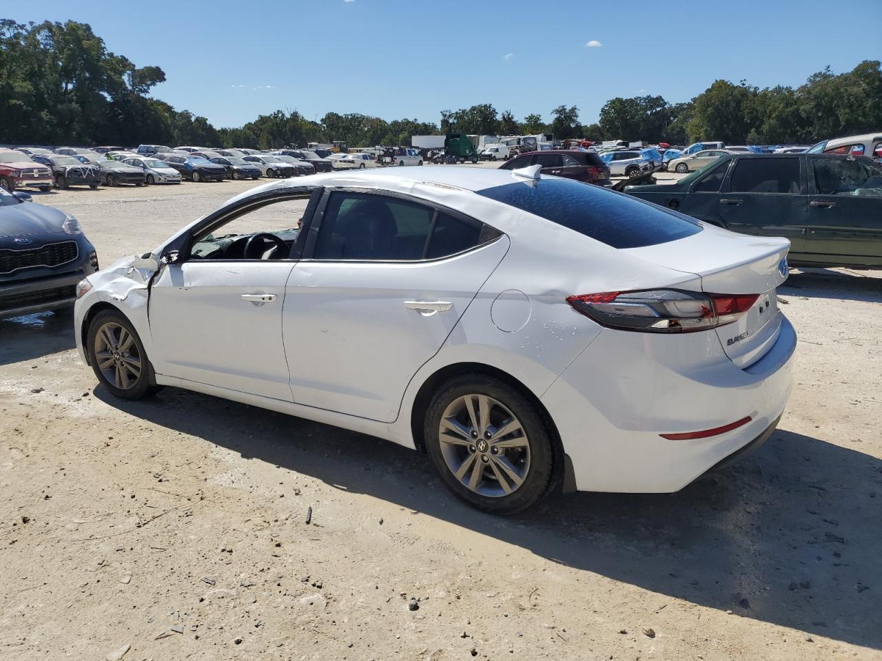 2018 Hyundai Elantra - Image 2