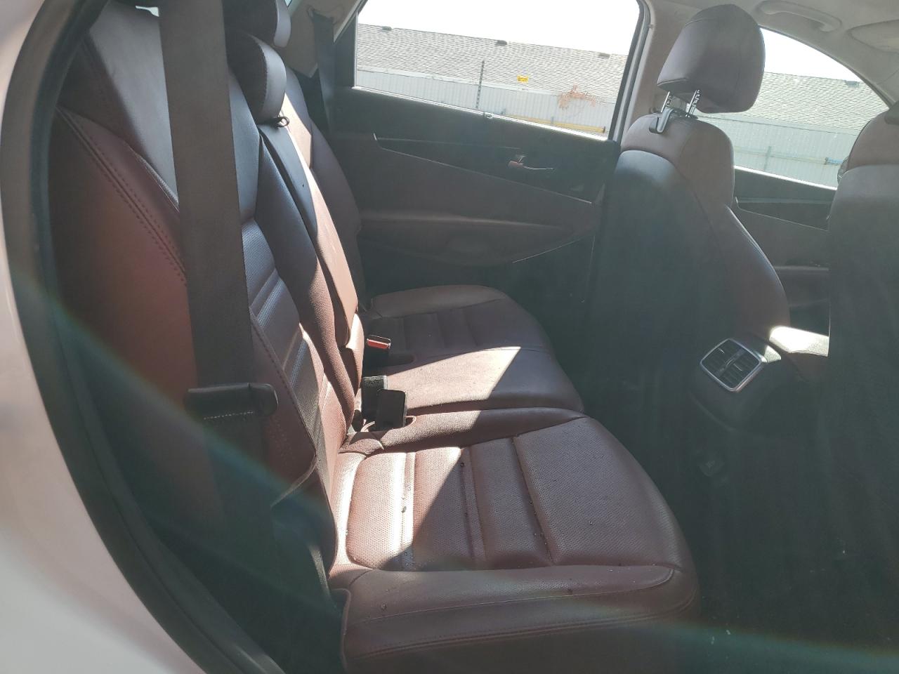 2017 Kia Sorento - Image 11