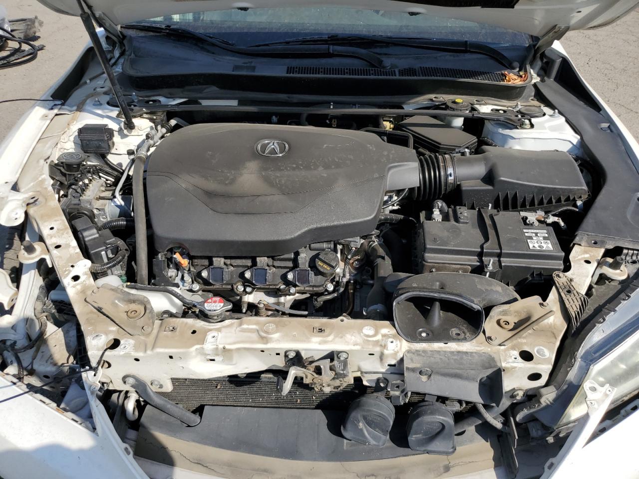 2015 Acura TLX - Image 12