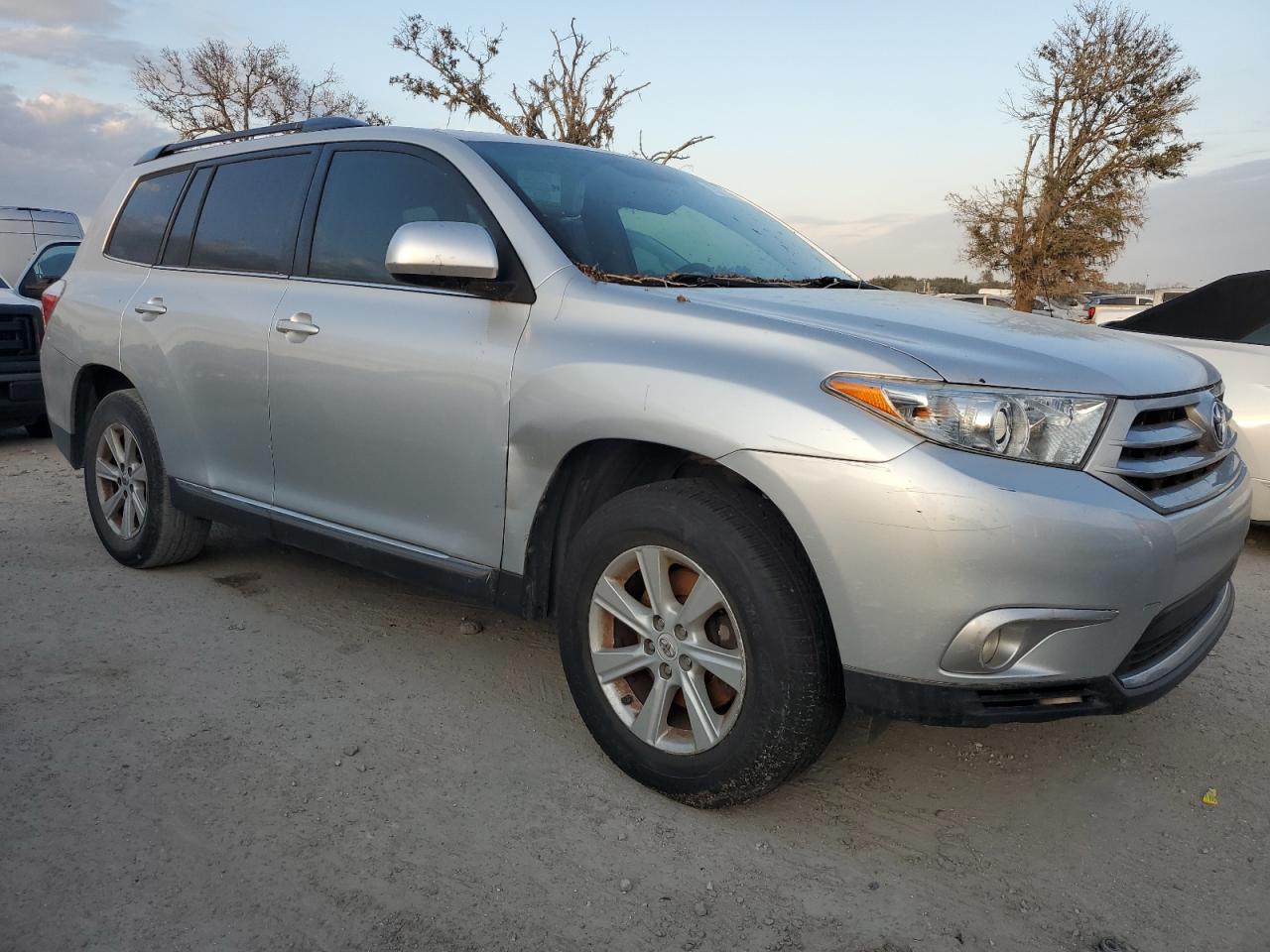 2011 Toyota Highlander - Image 4