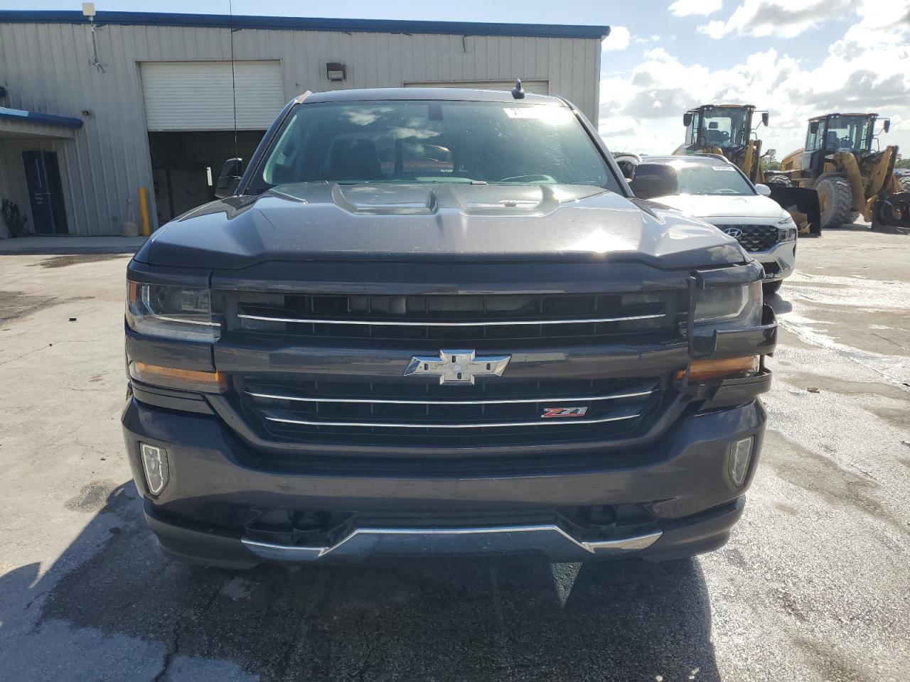 2016 Chevrolet Silverado - Image 5