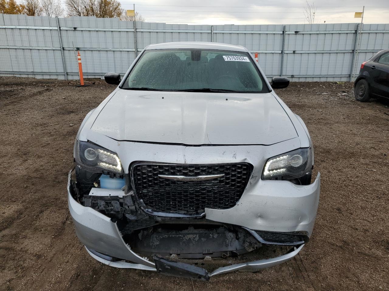 2019 Chrysler 300 - Image 5