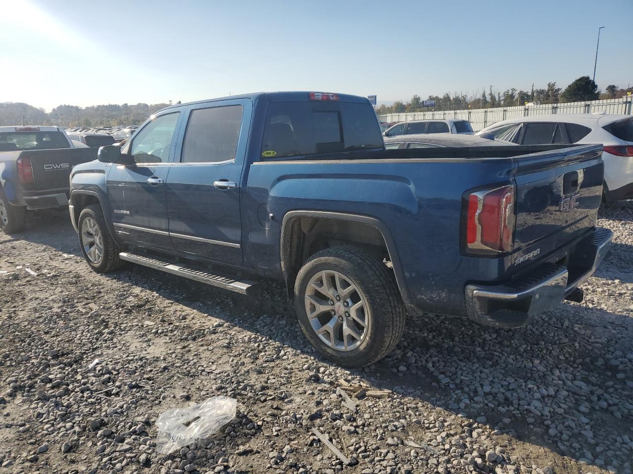 2017 GMC Sierra - Image 2