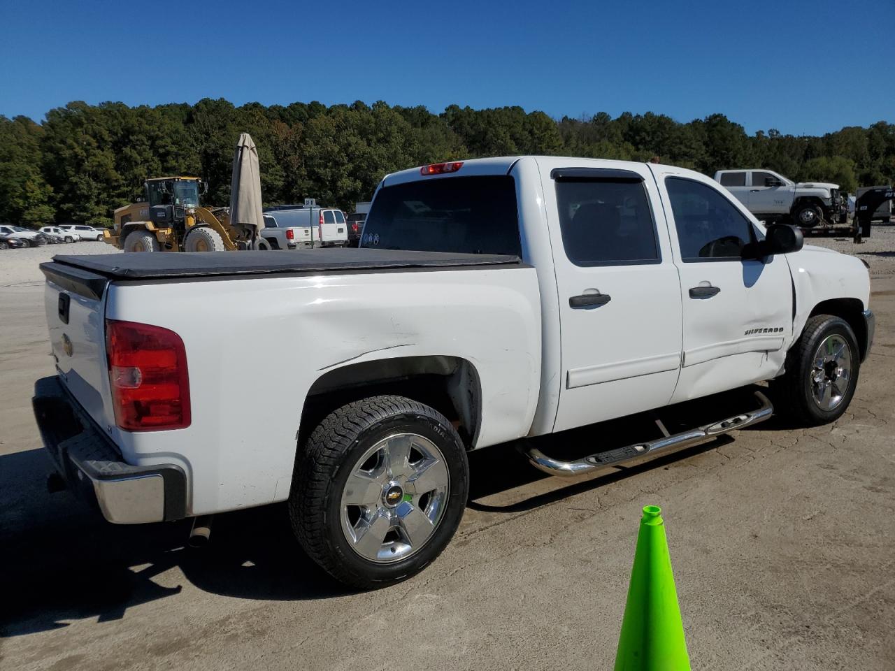 2012 Chevrolet Silverado - Image 3