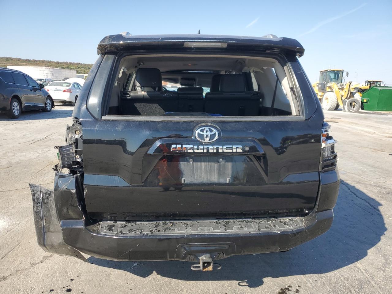 JTEZU5JR9G5117056 2016 Toyota 4Runner Sr5