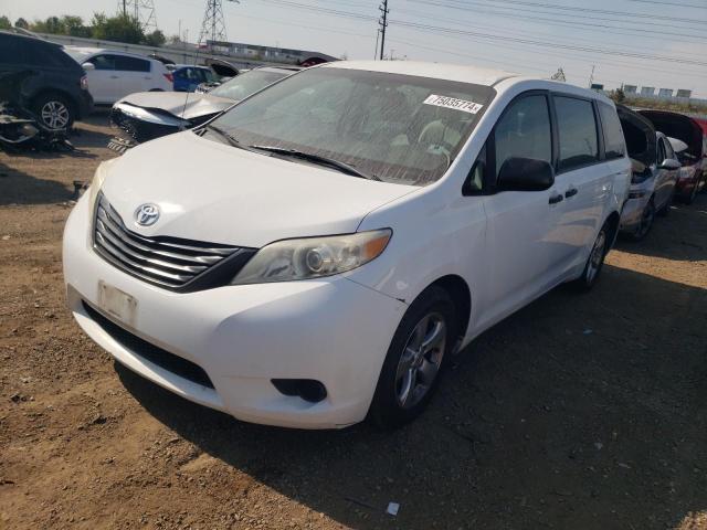 2013 Toyota Sienna 