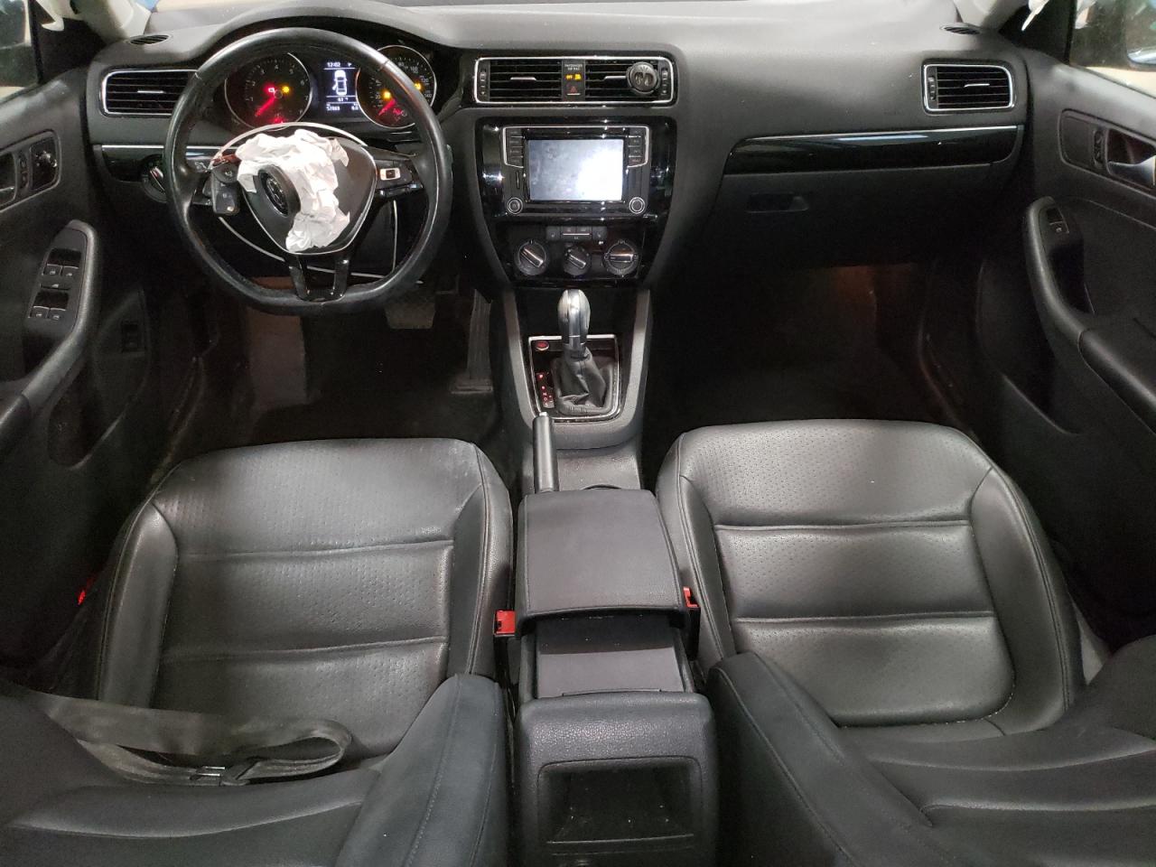 2016 Volkswagen Jetta - Image 8