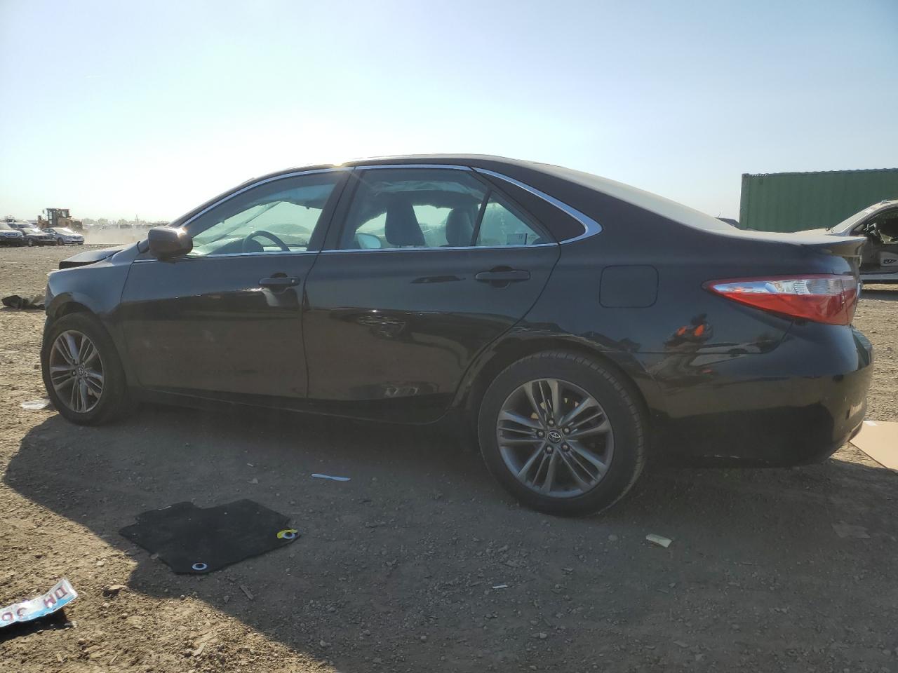 4T1BF1FK1HU277603 2017 TOYOTA CAMRY - Image 2