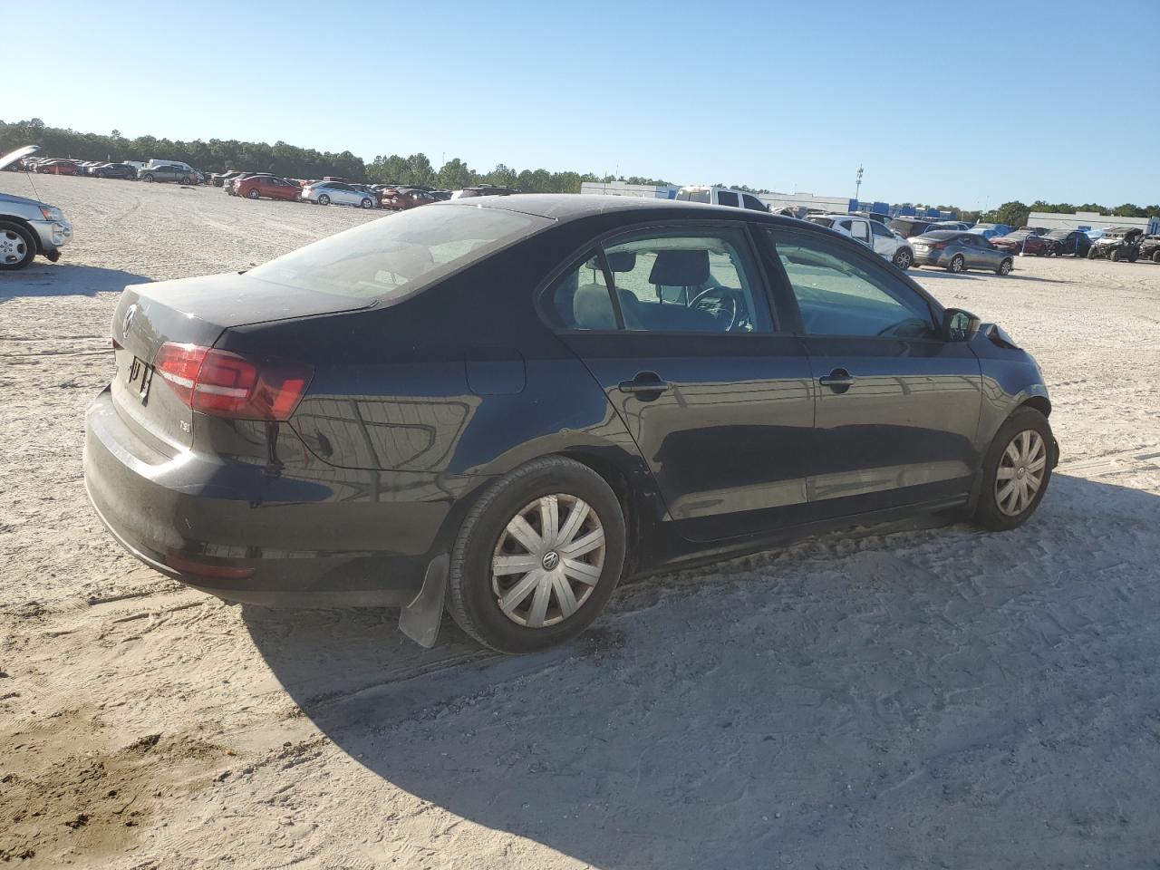 2016 Volkswagen Jetta - Image 3